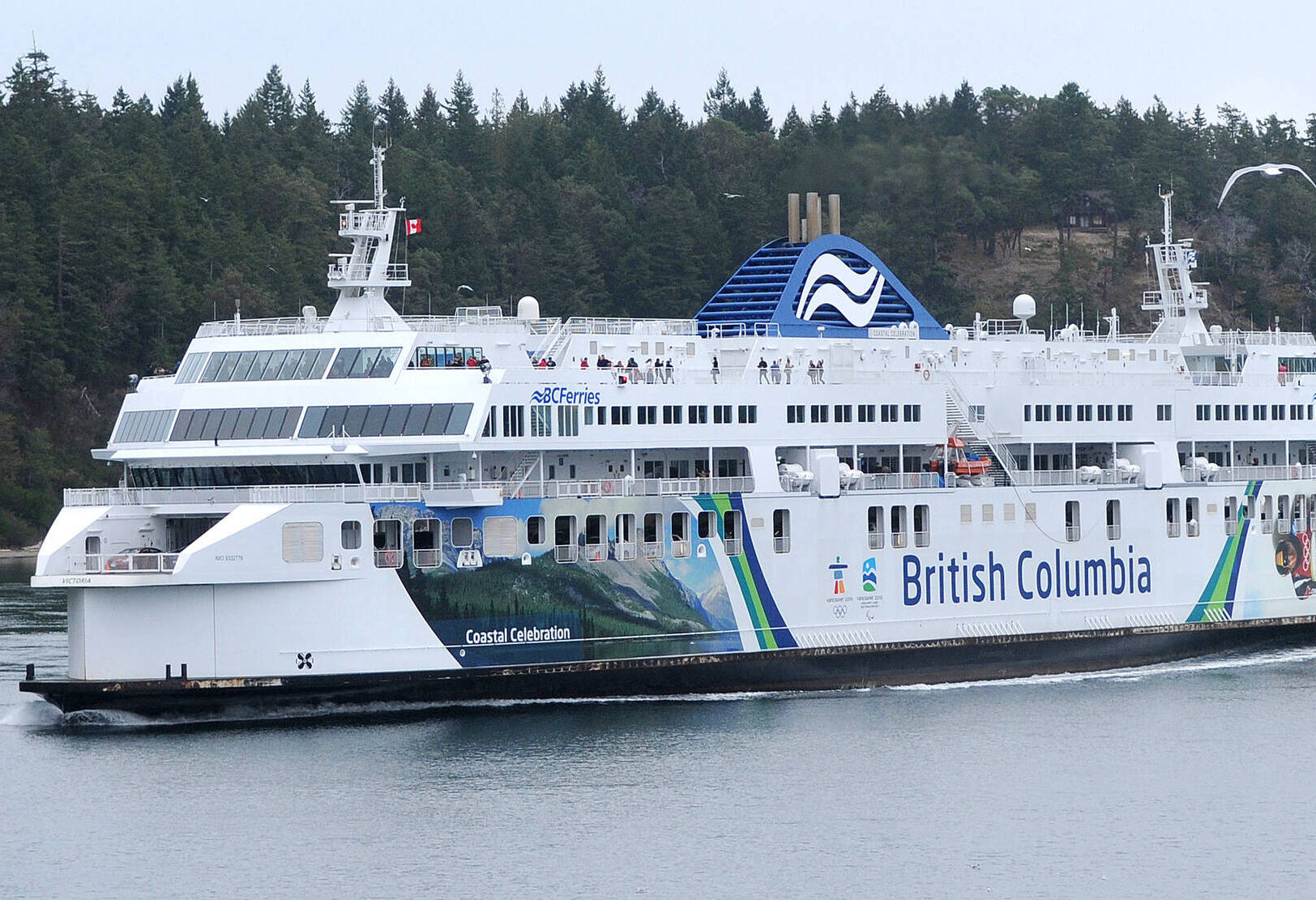 Alcohol could be coming to cafes on major BC Ferries routes by end of year