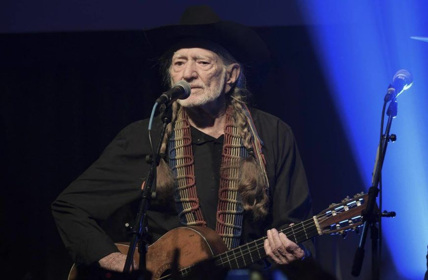 Rock & Roll Hall of Fame 2023 nominees include Willie Nelson, Missy Elliott, Sheryl Crow